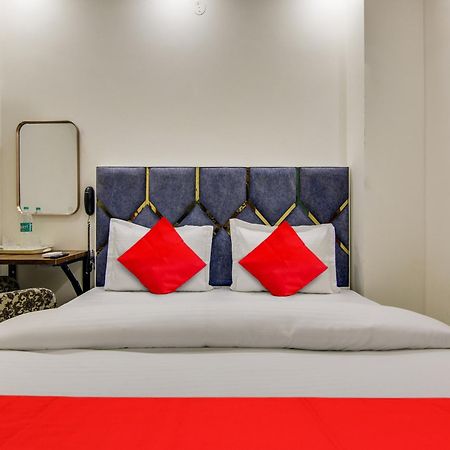 Hotel O Ar Residency デリー エクステリア 写真