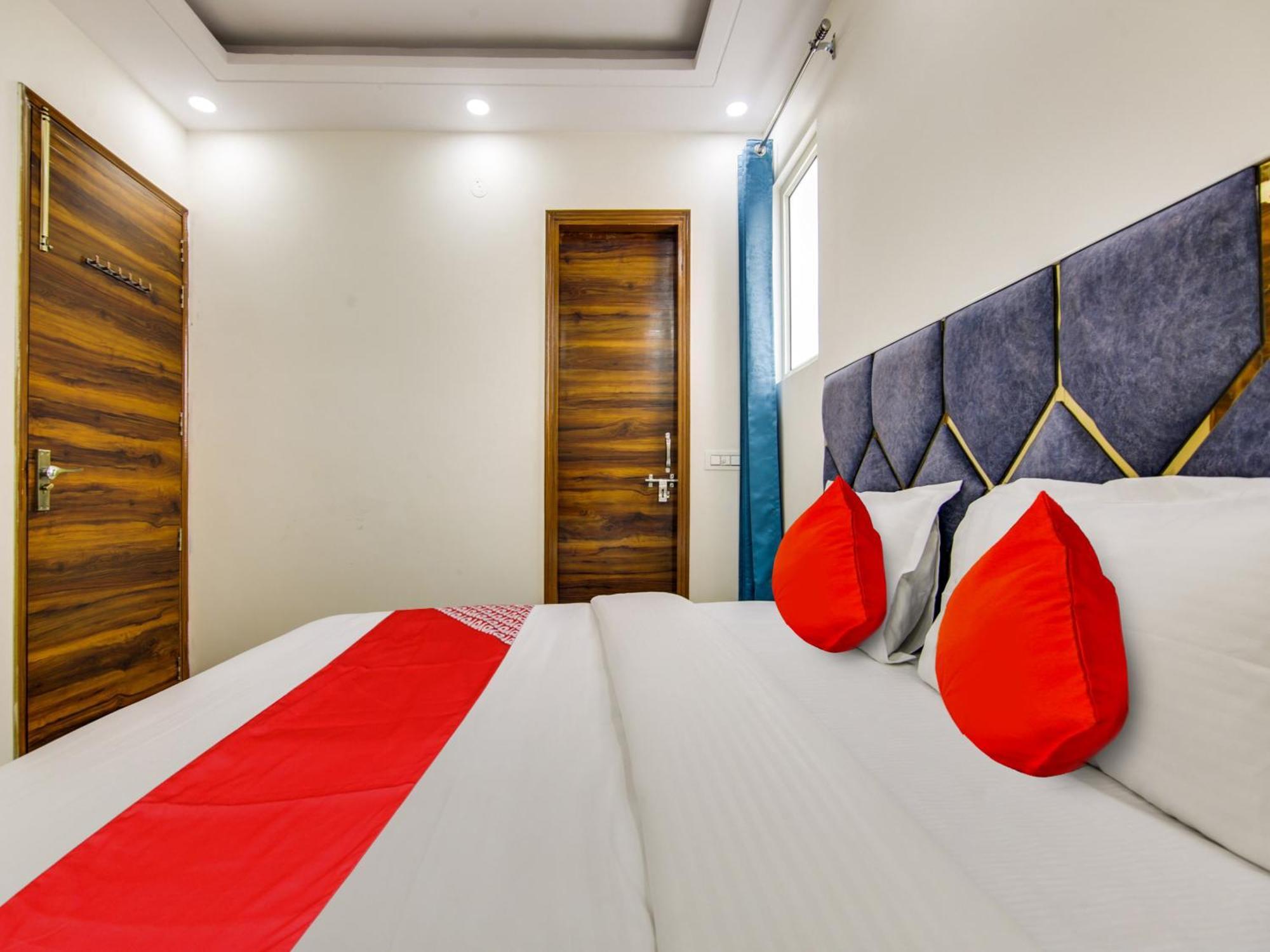 Hotel O Ar Residency デリー エクステリア 写真