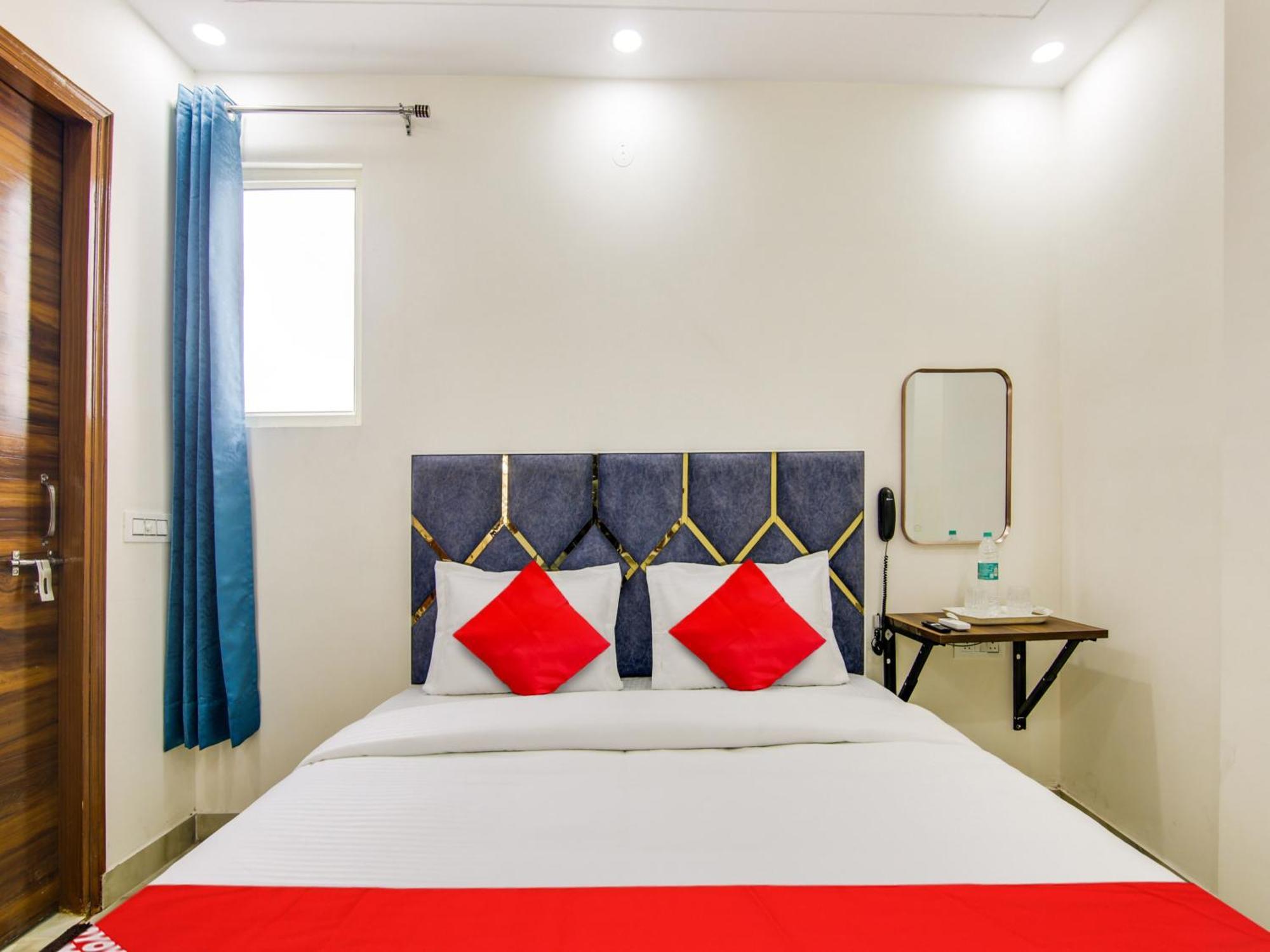 Hotel O Ar Residency デリー エクステリア 写真