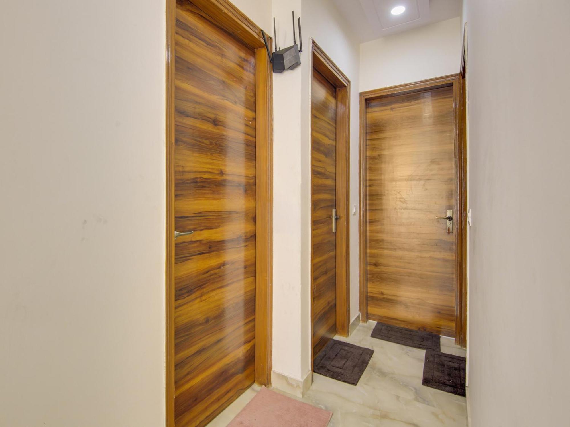 Hotel O Ar Residency デリー エクステリア 写真
